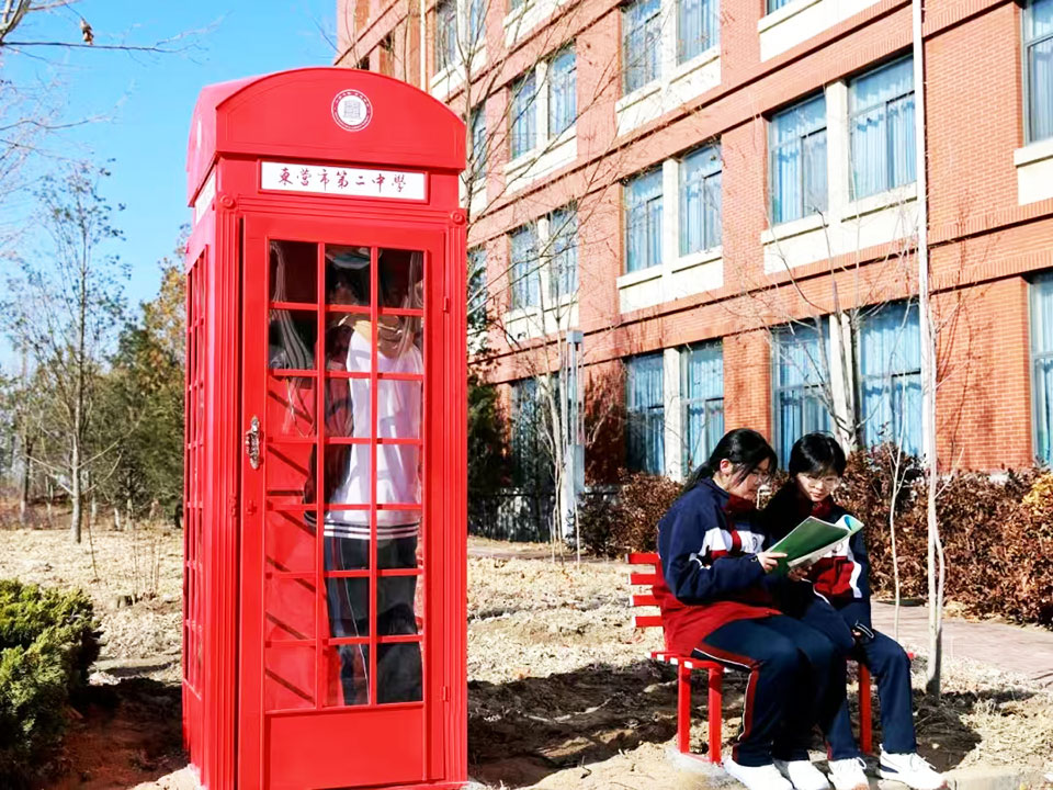 校園視頻電話機(jī)：校園里的溝通新紐帶